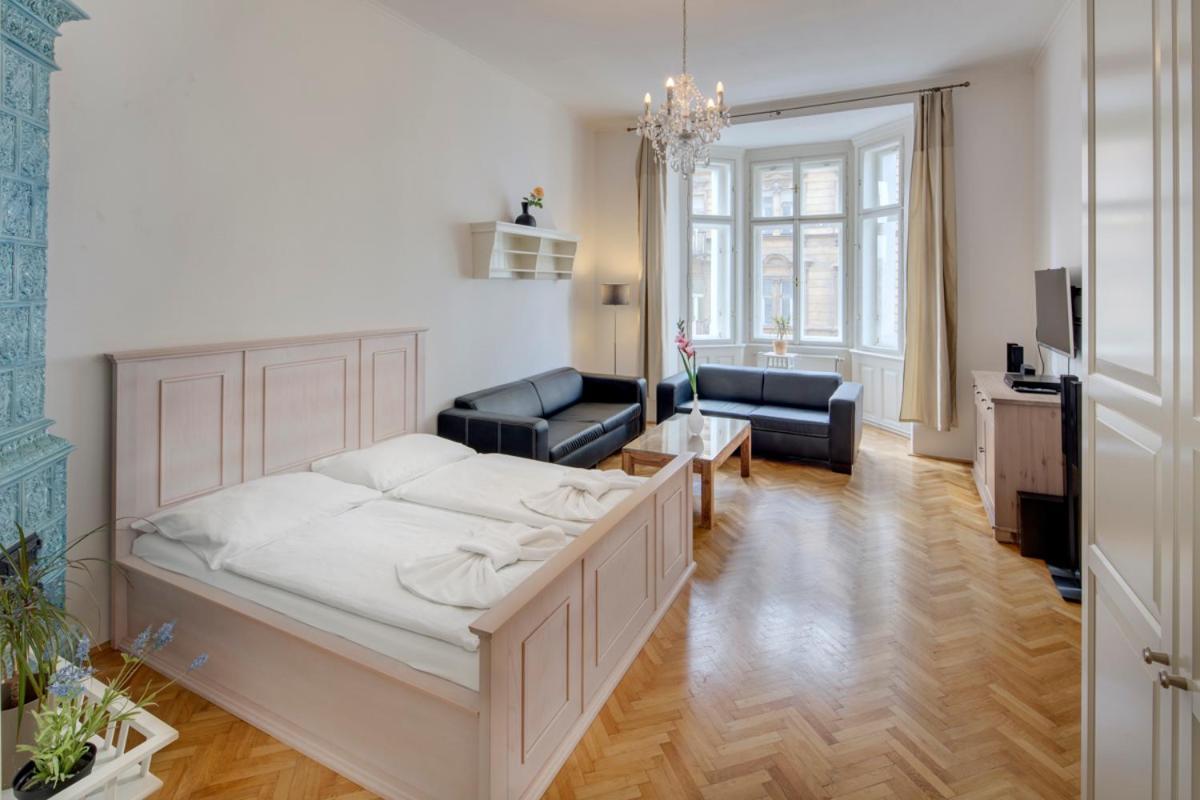Kaprova - Old Town Apartments Prague Exterior photo